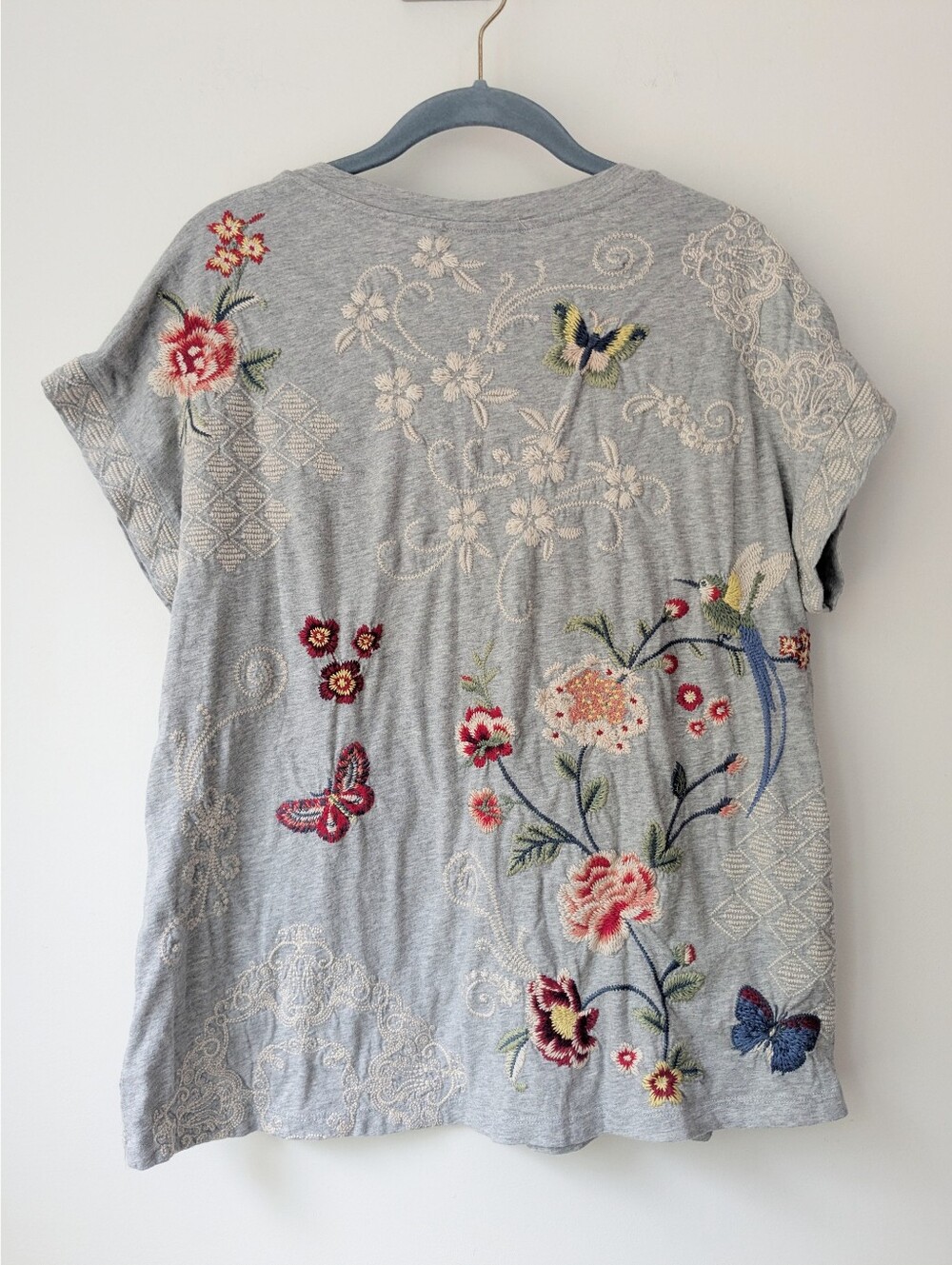 Johnny Was Jailyn Embroidered Relaxed Tee - Picture 6 of 8